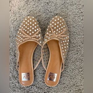 BRAND NEW DOLCE VITA Women’s Tan Studded Flats